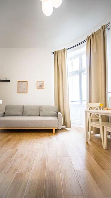 Lovely Apartment In Warszawa Exteriör bild