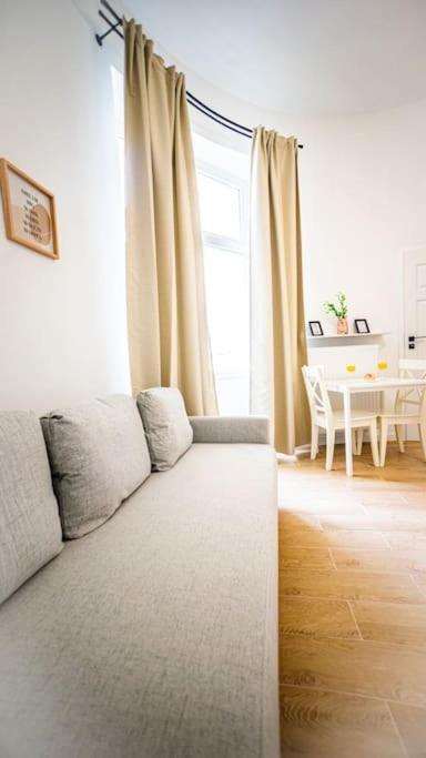 Lovely Apartment In Warszawa Exteriör bild